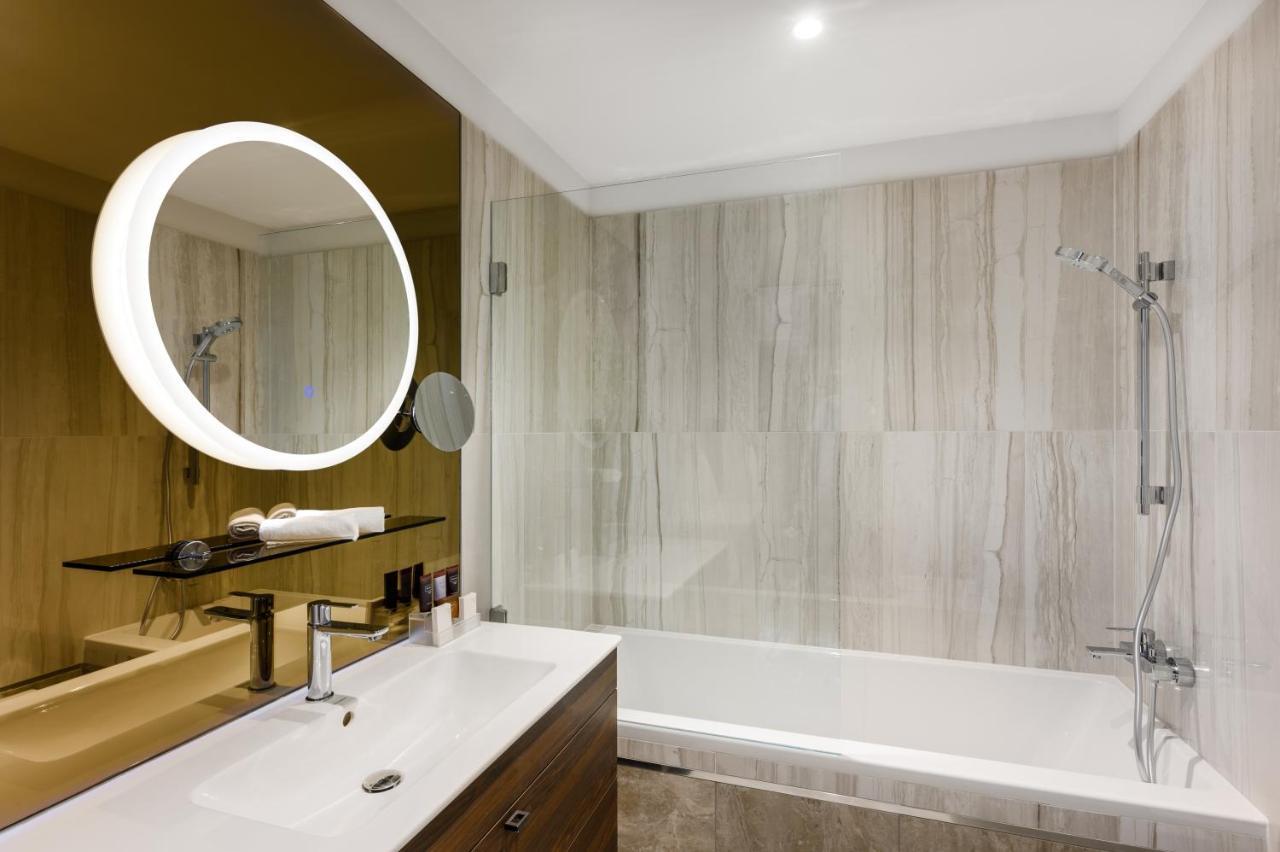 Emerald Hotel By Continental Group บูดาเปสต์ ภายนอก รูปภาพ