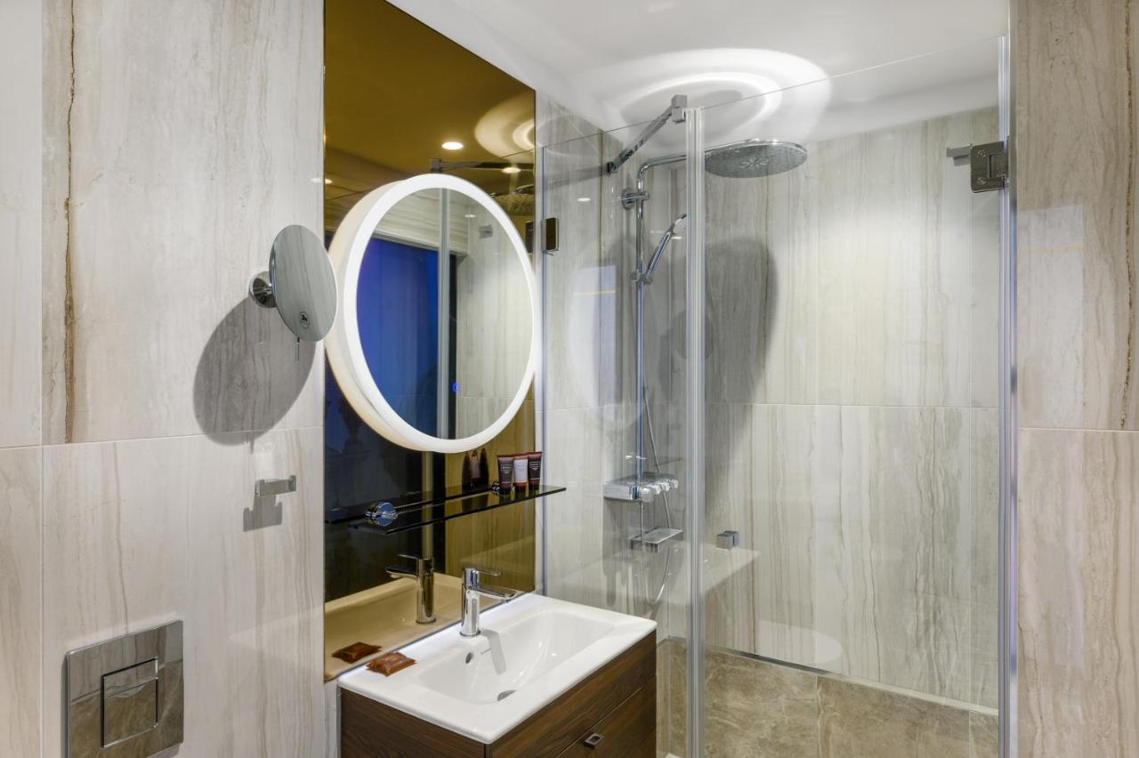 Emerald Hotel By Continental Group บูดาเปสต์ ภายนอก รูปภาพ