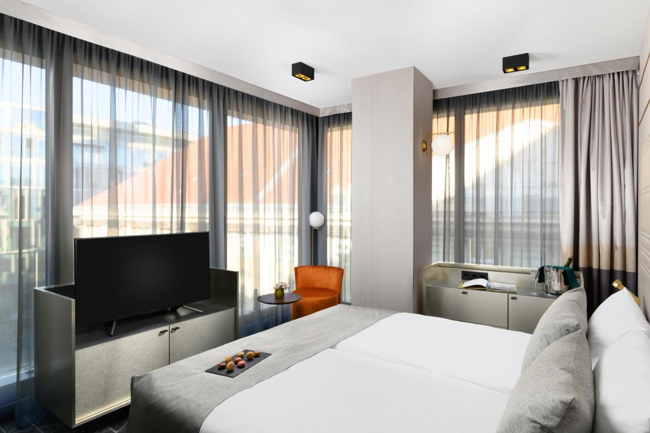 Emerald Hotel By Continental Group บูดาเปสต์ ภายนอก รูปภาพ
